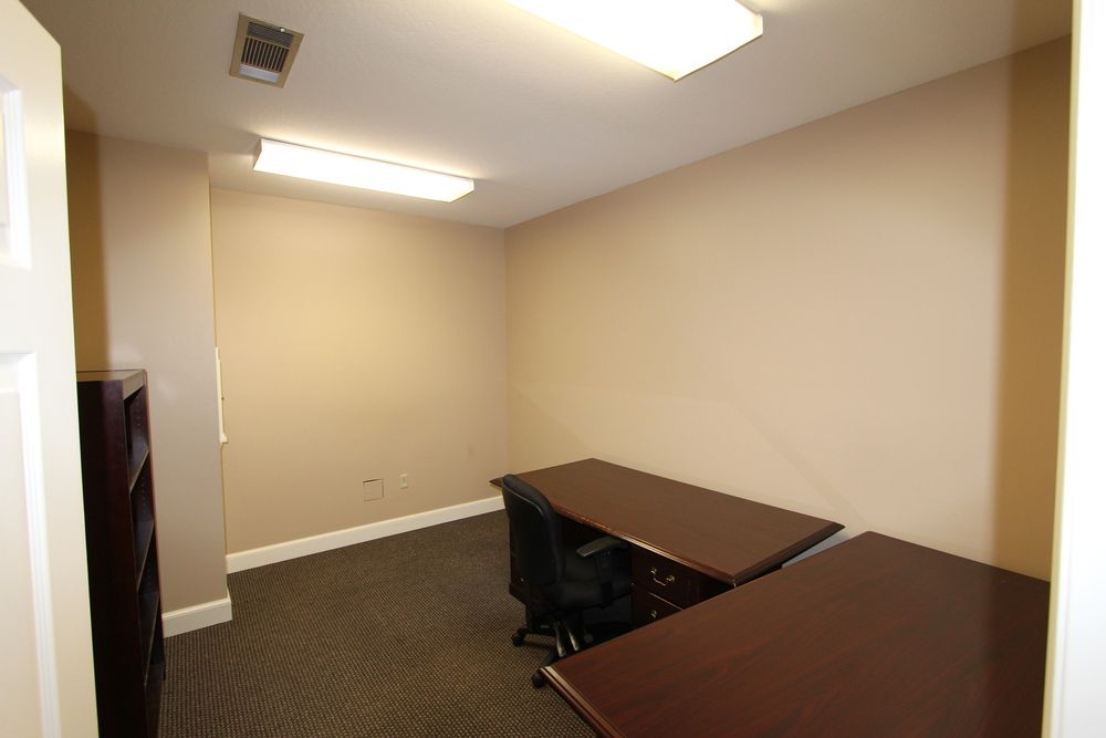 Office Space For Sale/Lease: 101 Madison Plz, Hattiesburg, MS 39402